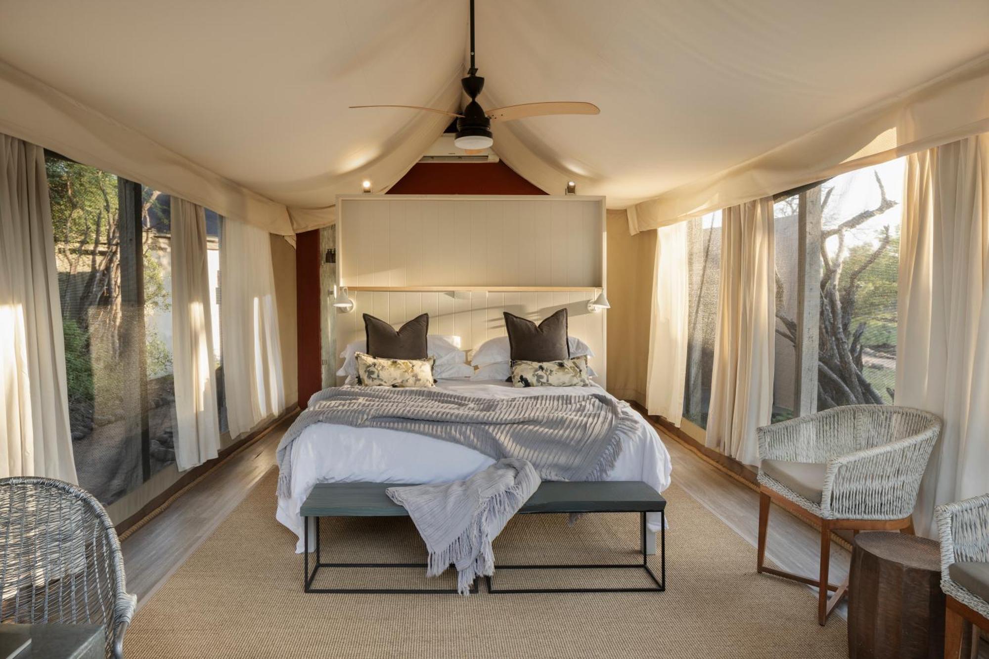 Simbavati River Lodge Timbavati Game Reserve Extérieur photo