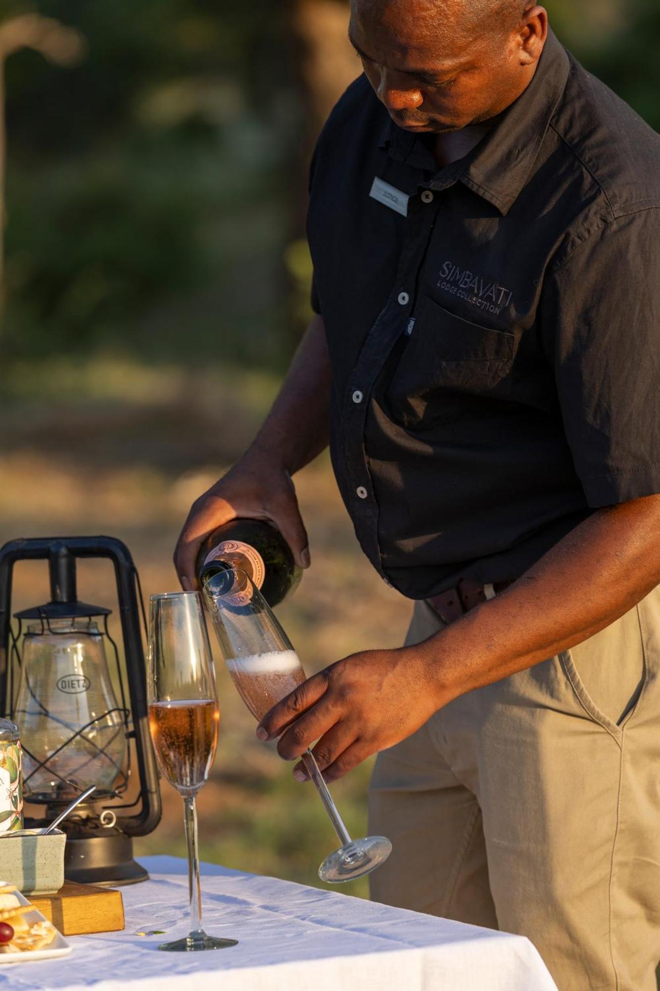 Simbavati River Lodge Timbavati Game Reserve Extérieur photo